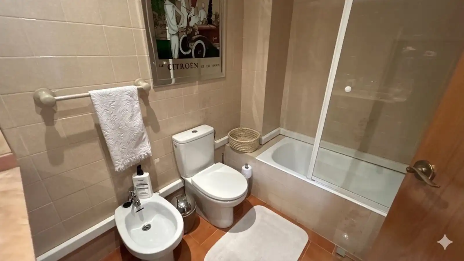 Badezimmer von Einfamilien-Reihenhaus zum Verkauf in  Palma de Mallorca mit Klimaanlage, Heizung und Terrasse
