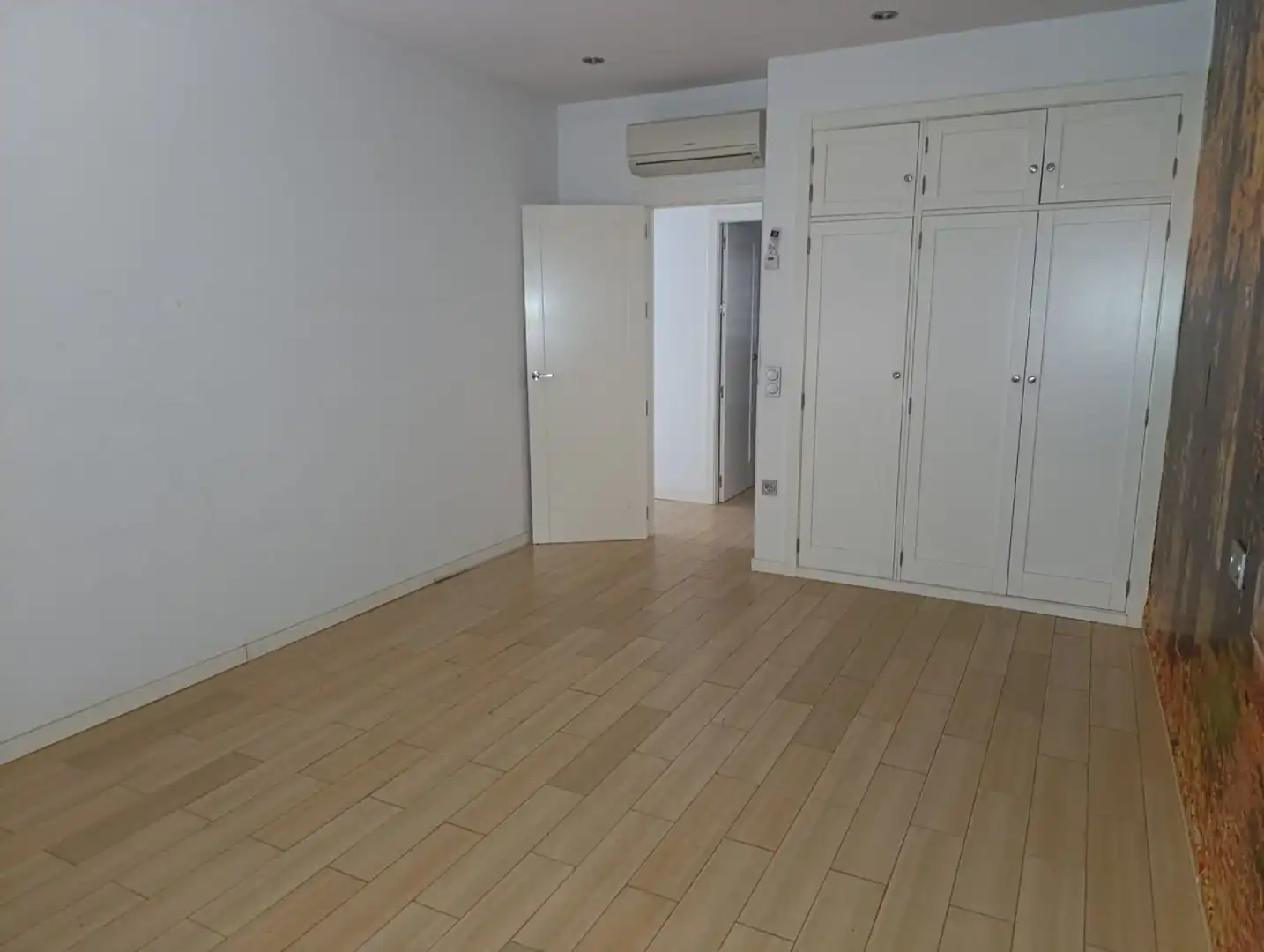 Dormitori de Casa o xalet en venda en Valdepeñas amb Calefacció, Terrassa i Traster