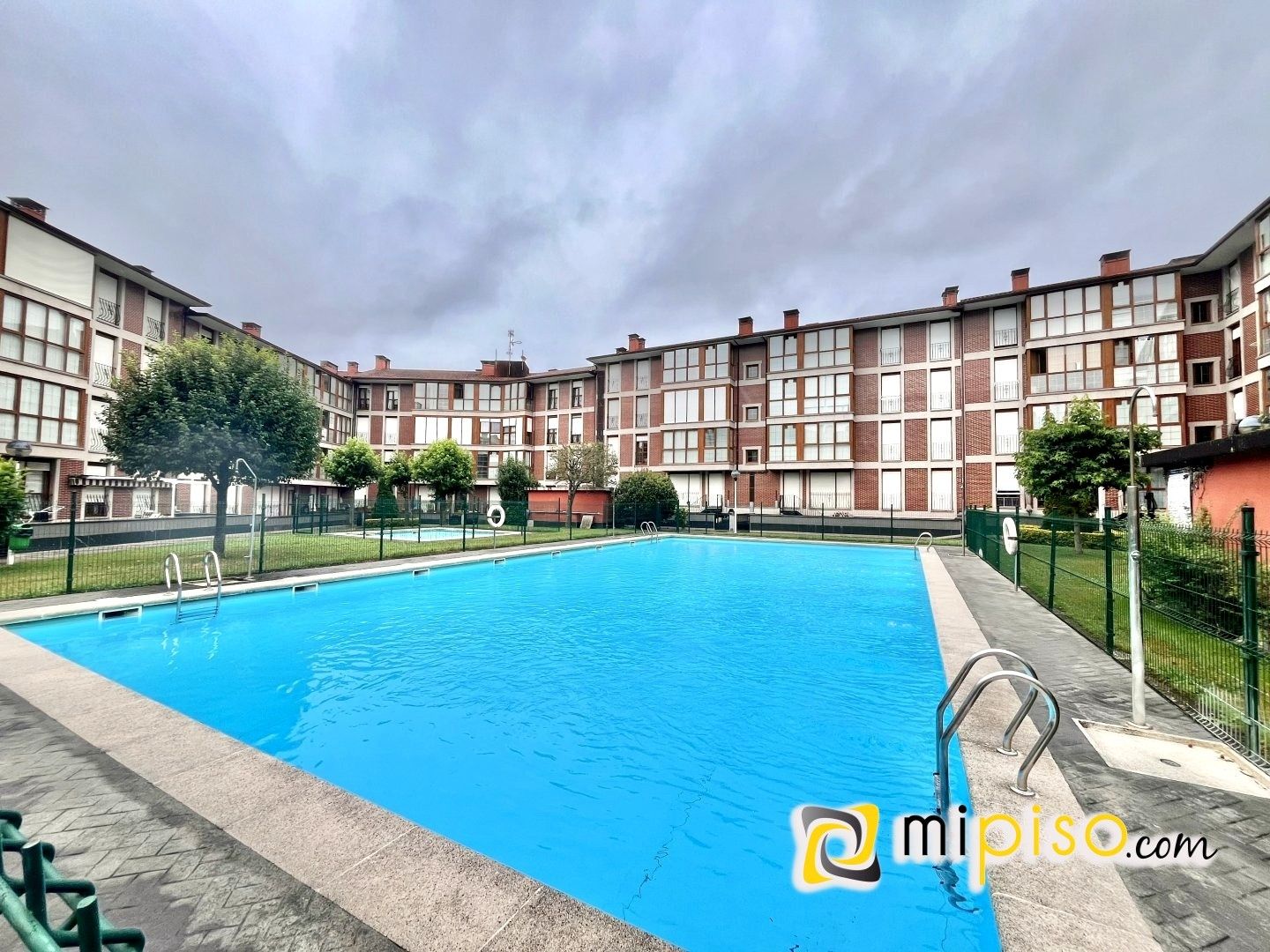 Piscina de Pis en venda en Voto amb Calefacció i Piscina