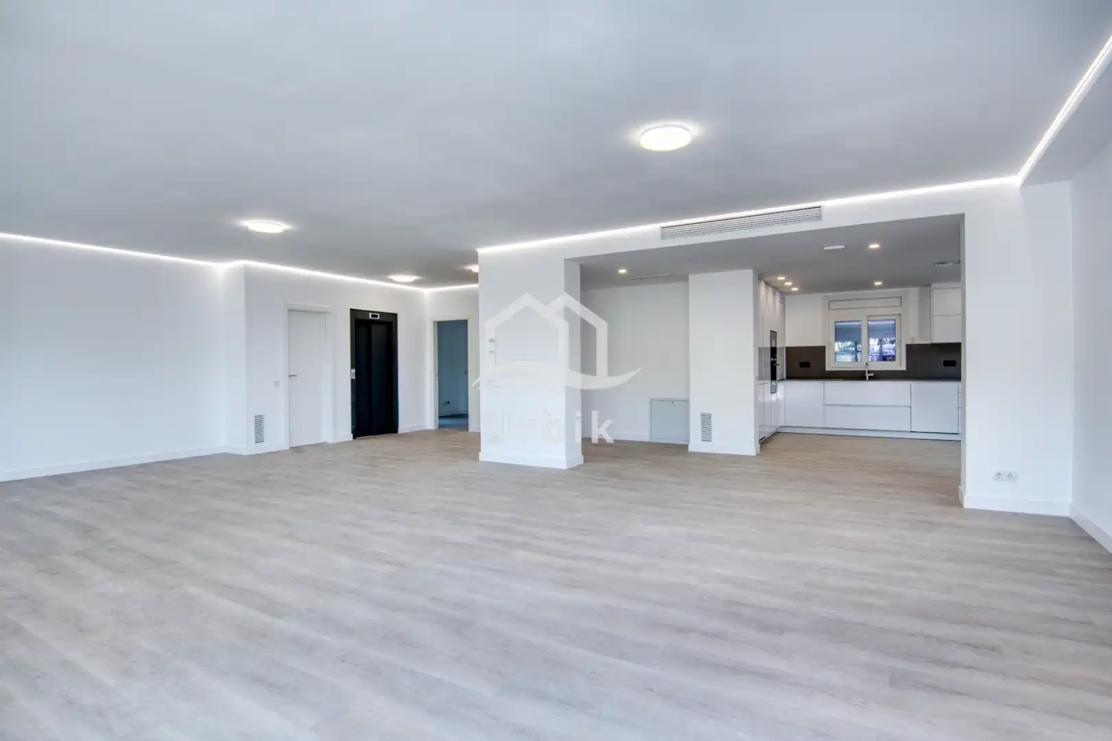 Sala d'estar de Casa o xalet en venda en Palamós amb Aire condicionat, Calefacció i Jardí privat