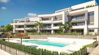 Vista exterior de Àtic en venda en Estepona amb Aire condicionat, Calefacció i Jardí privat