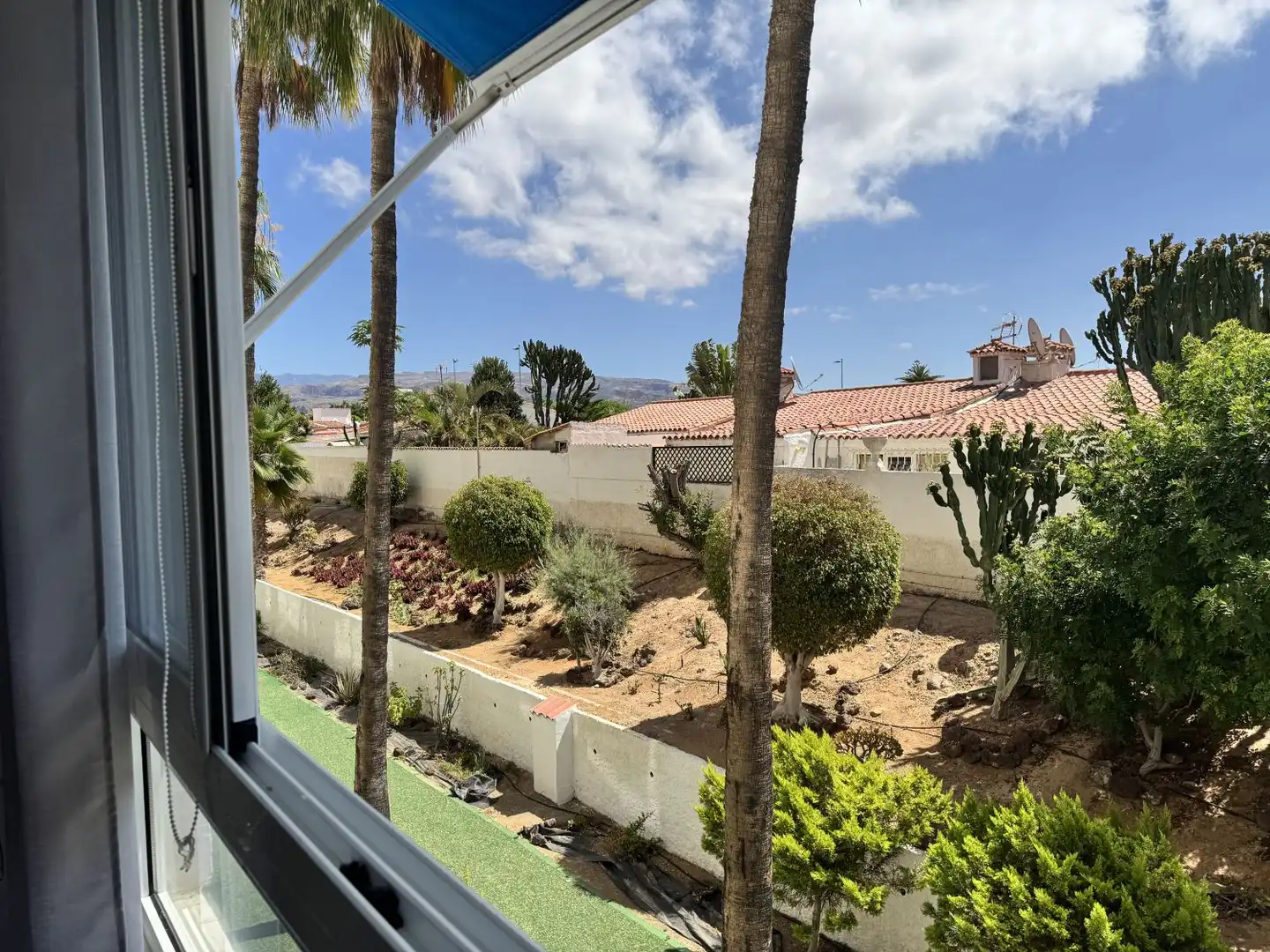 Exterior view of Apartments for sale in San Bartolomé de Tirajana  with Furnished and Community pool
