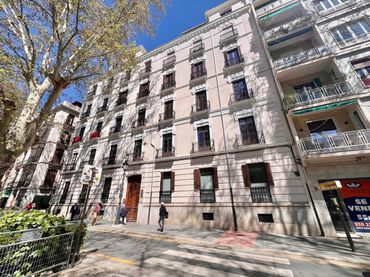 Pis amb ascensor en venda a CARRERA DE LA VIRGEN