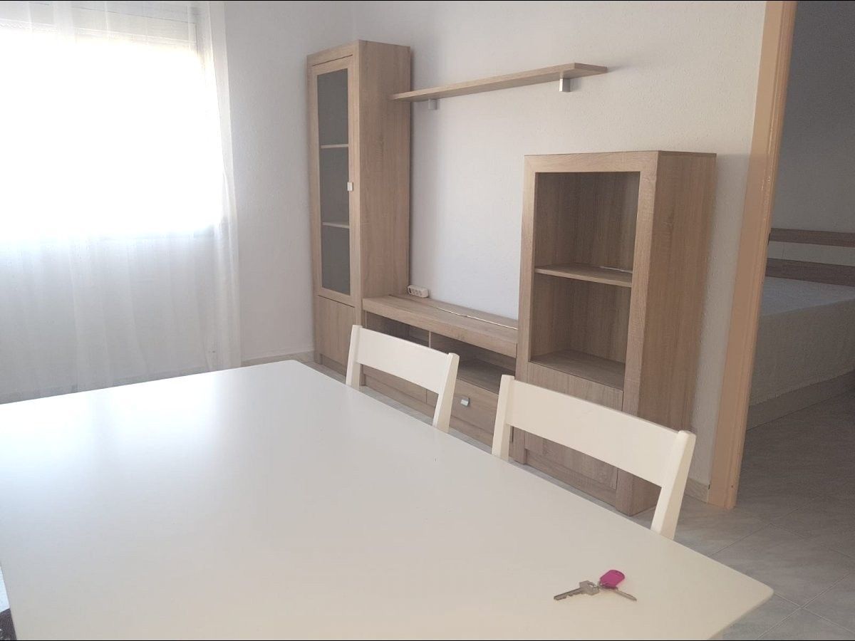 Apartament de lloguer a Flores de Sil - La Placa