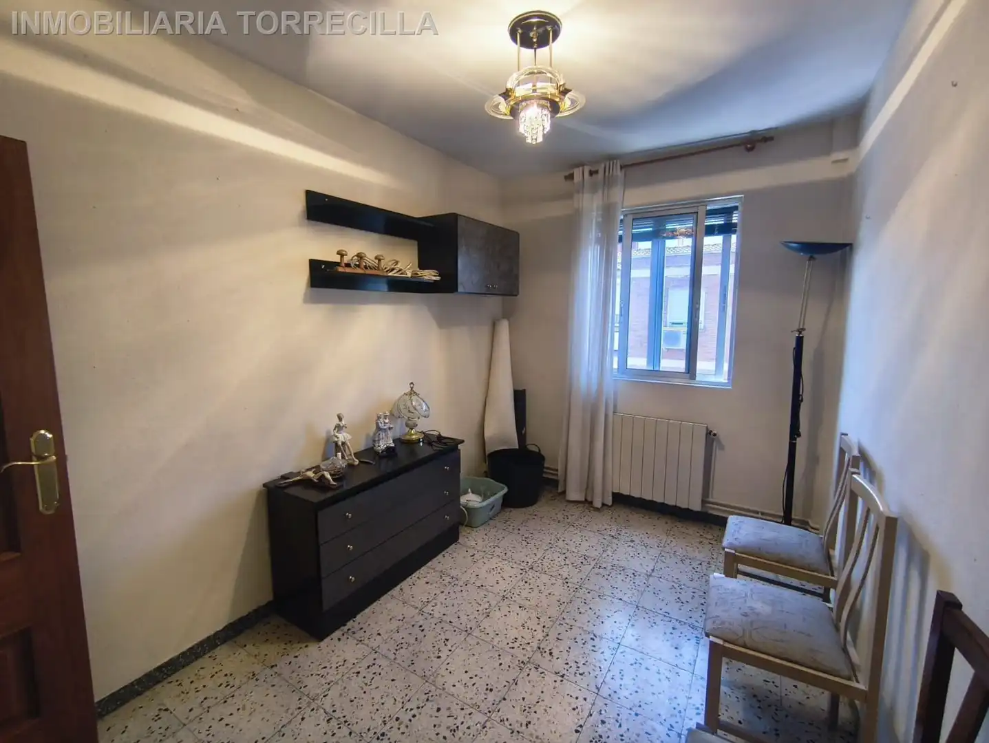 Sala d'estar de Pis en venda en Valladolid amb Calefacció, Terrassa i Moblat
