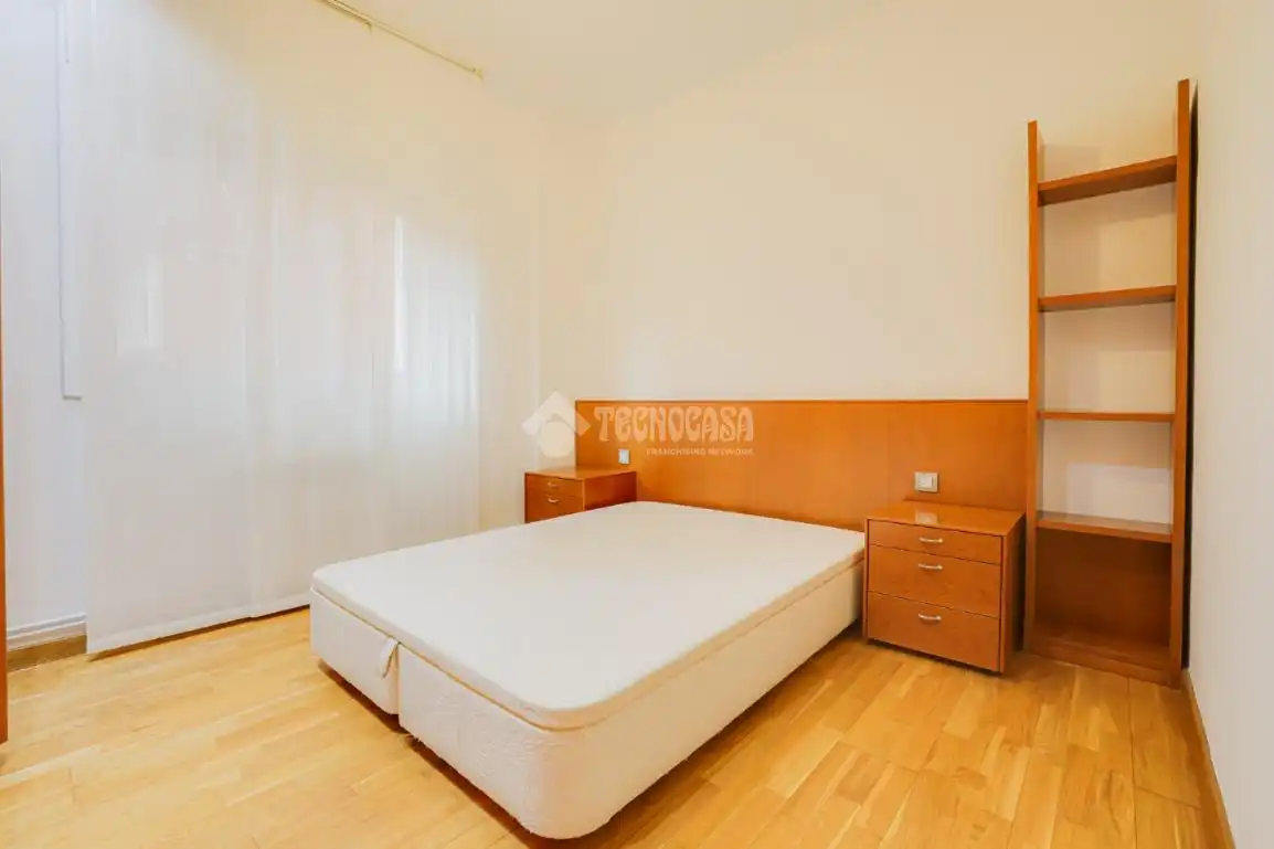 Habitación de Piso en venta en Barcelona con Calefacción y Balcón