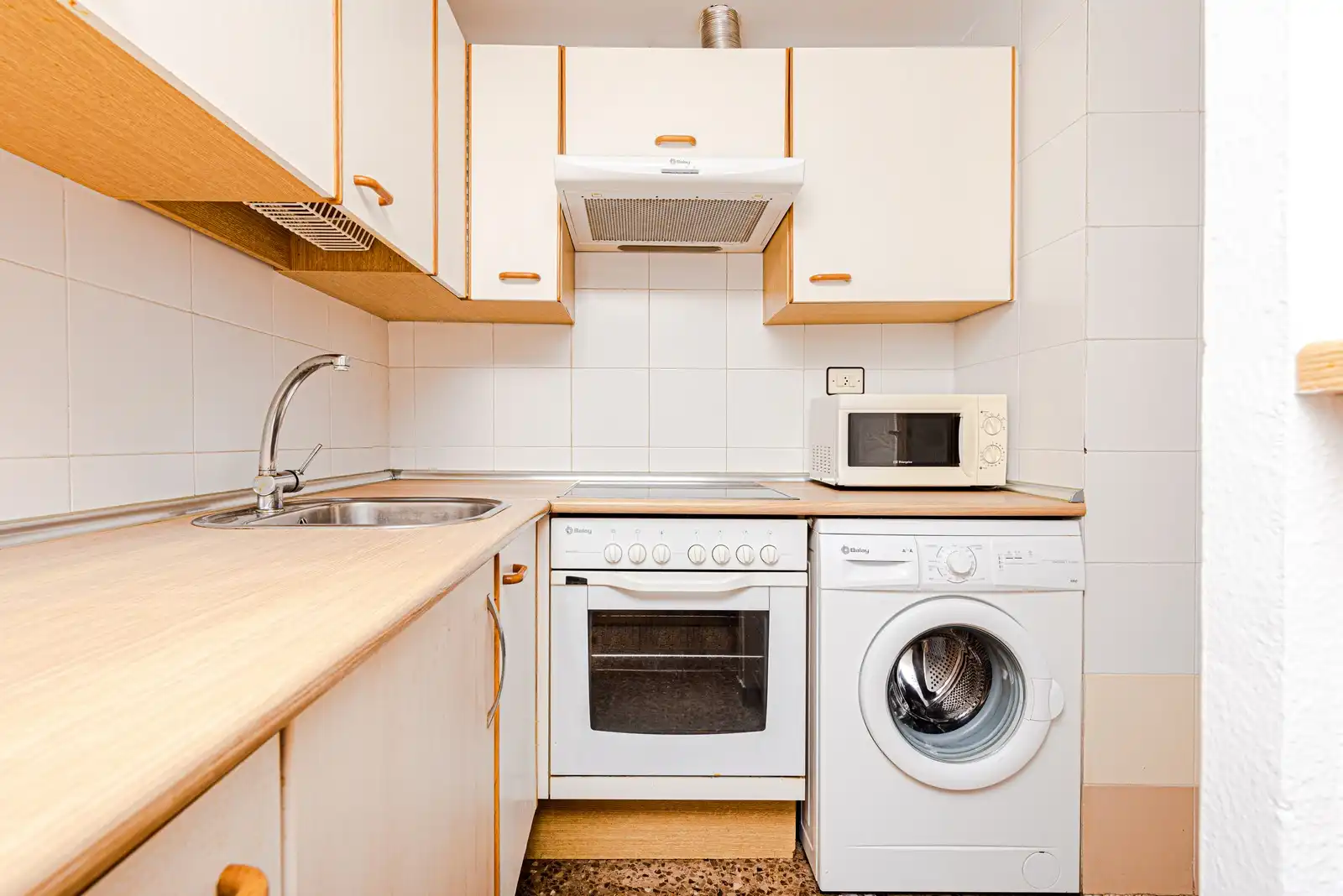 Cocina de Piso en venta en Zaragoza con Aire acondicionado, Terraza y Trastero