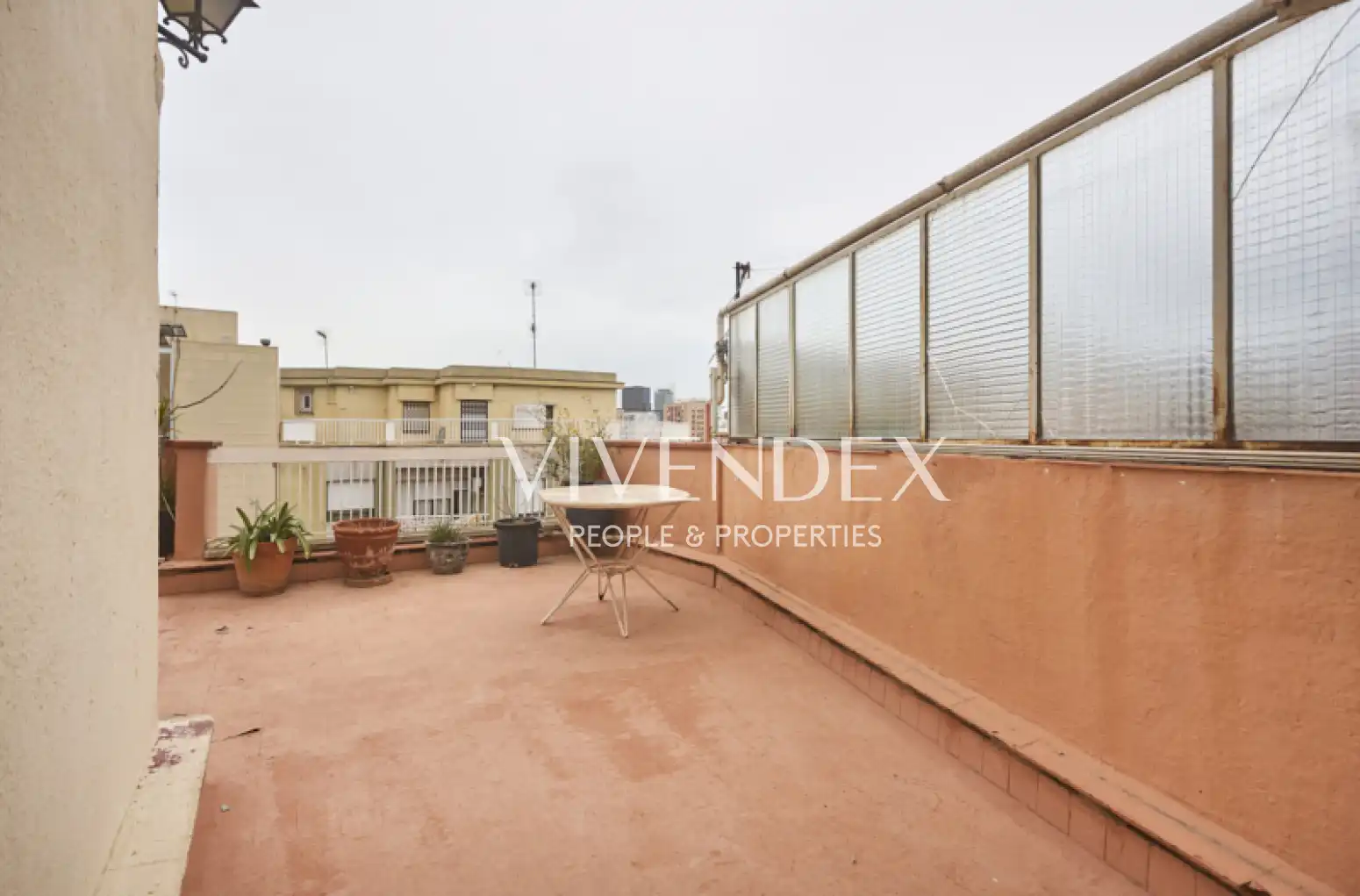 Terraza de Ático en venta en L'Hospitalet de Llobregat con Aire acondicionado, Calefacción y Terraza