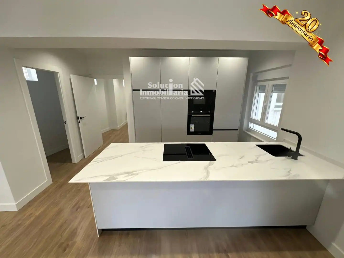 Appartamento con terrazza in vendita a Gabriel y Galán 6