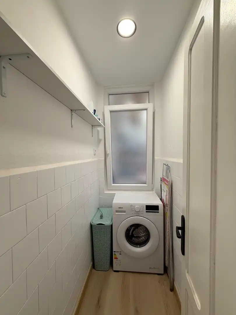 Bathroom of Flat for rent in Ferrol  with Heating, Parquet flooring and Terrace