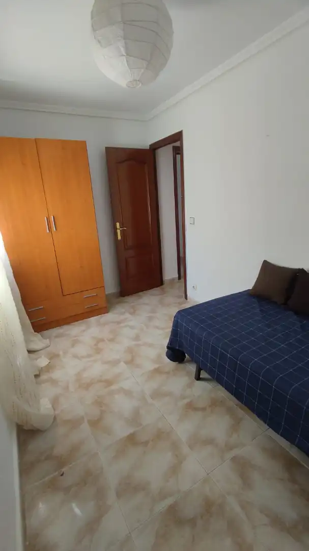 Bedroom of Flat for sale in Sevilla  with Storage room and Furnished