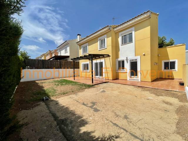 Casa-chalet en Alquiler en El Vedat - Santa Apolonia