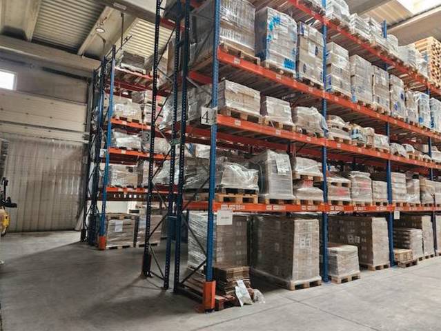 Nave industrial en Alquiler en Montornès del Vallès