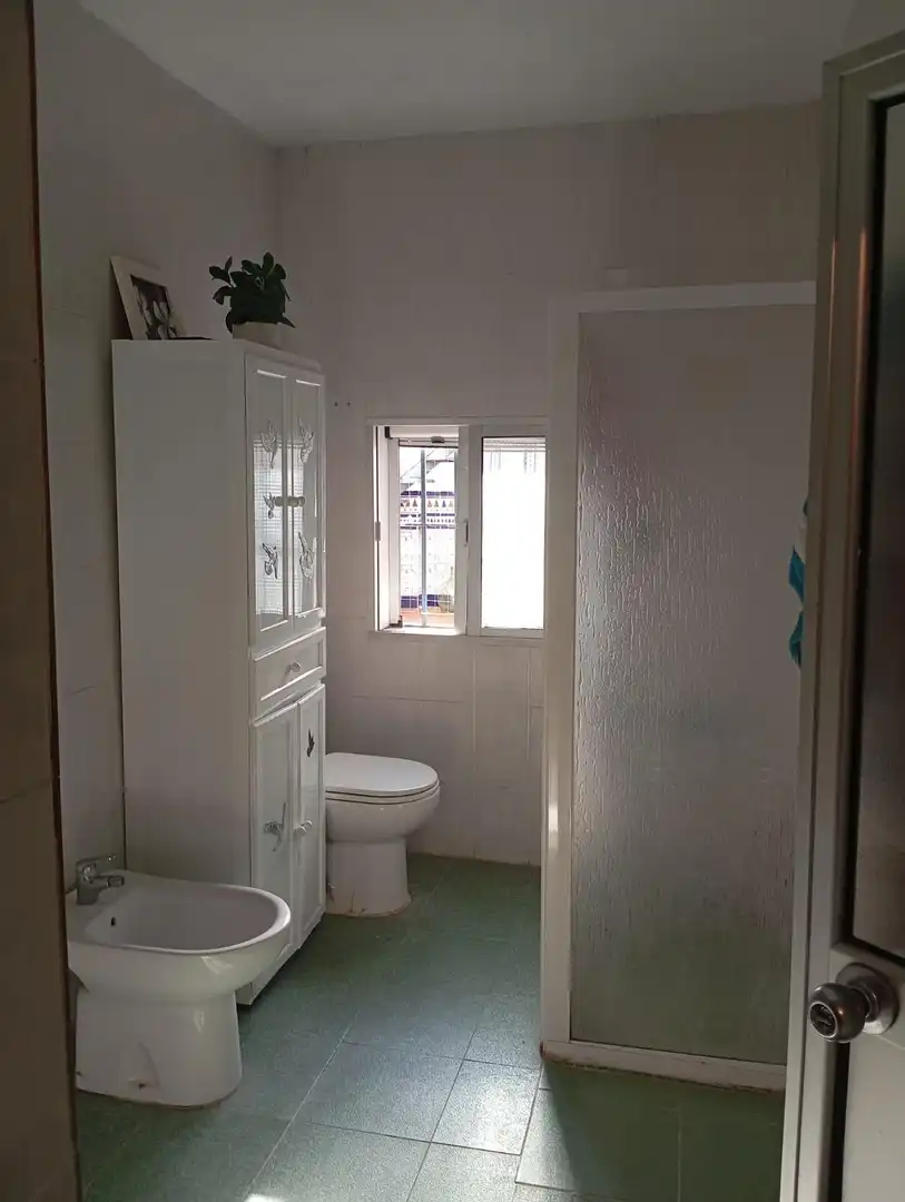 Baño de Casa o chalet en venta en Alcalá de Guadaira con Terraza, Trastero y Balcón