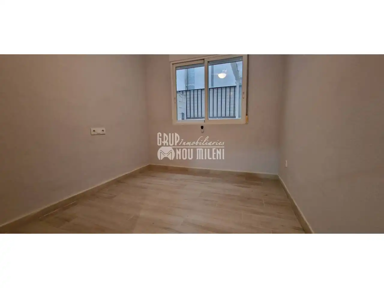 Habitación de Apartamento de alquiler en Catarroja con Aire acondicionado y Calefacción