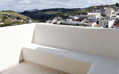 Terrace of House or chalet for sale in Tolox