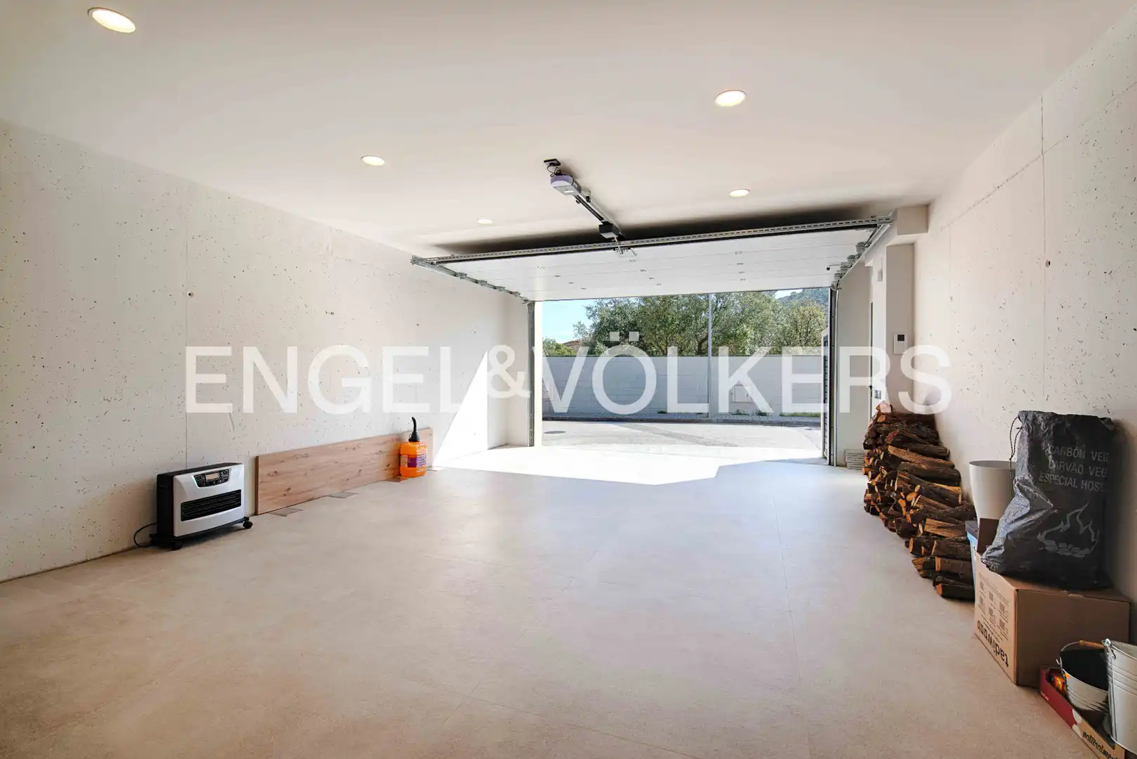 Houses for sale in Colera  with Air Conditioner, Heating and Private garden