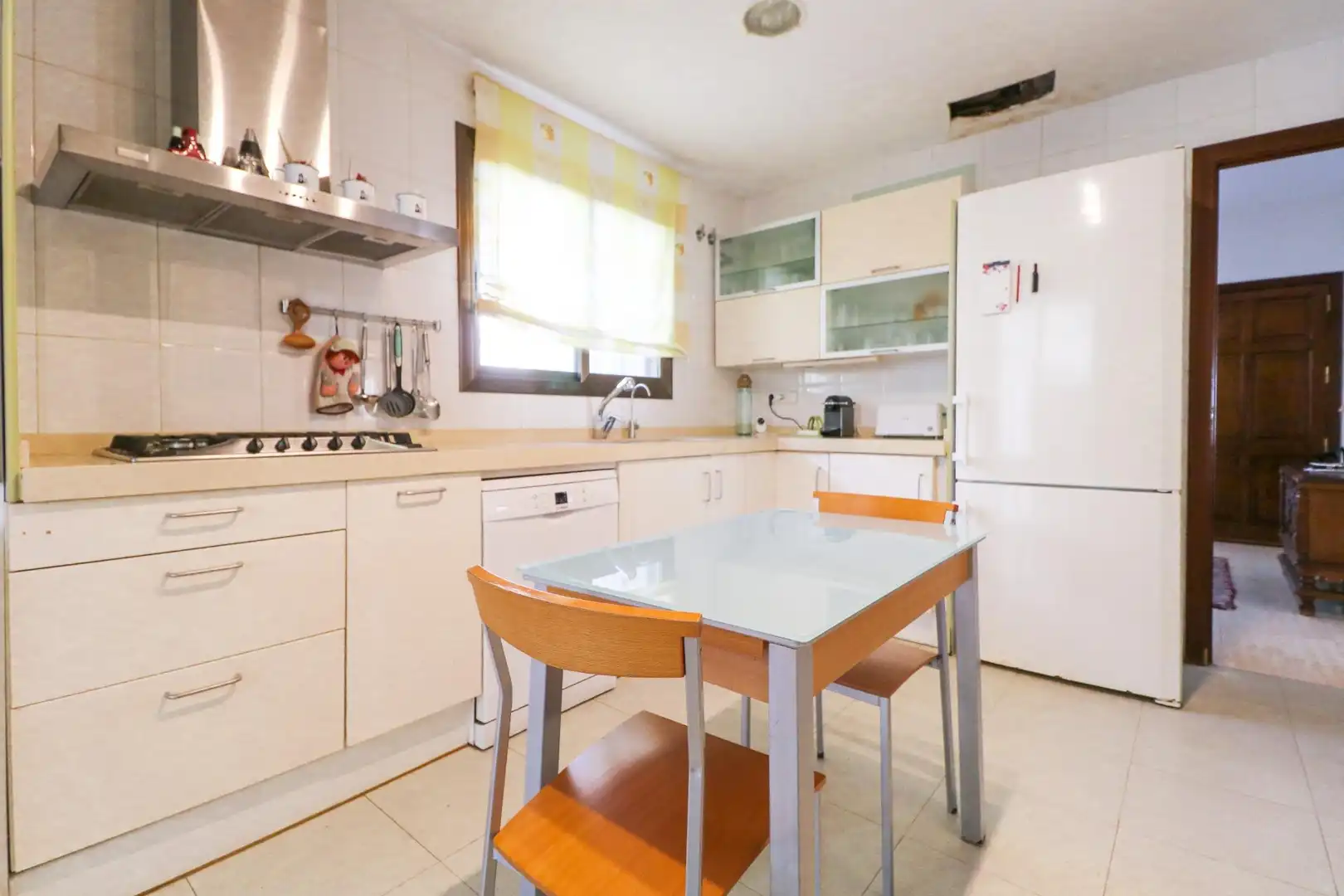 Cuina de Casa o xalet en venda en Castelldefels amb Aire condicionat, Calefacció i Parquet