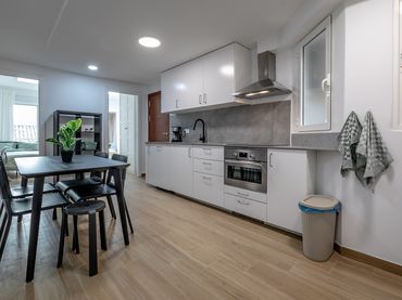 Apartament amb balcó en venda a Carrer de Planas 8