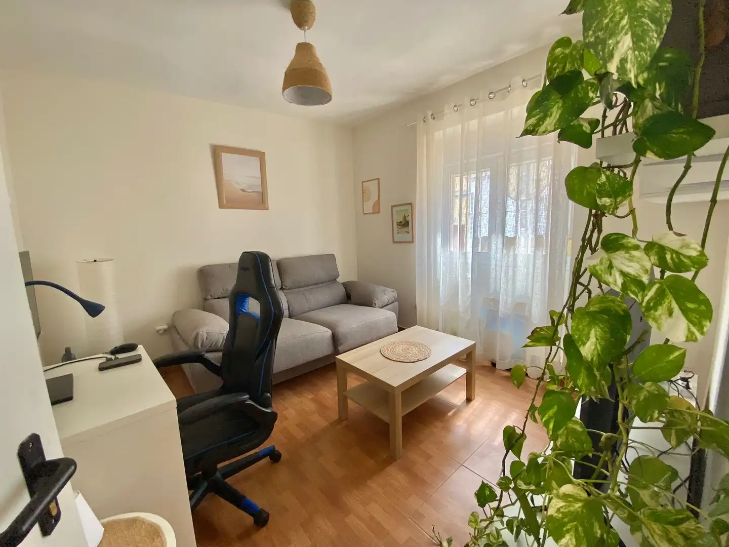 Sala d'estar de Dúplex en venda en Alcalá de Guadaira amb Calefacció