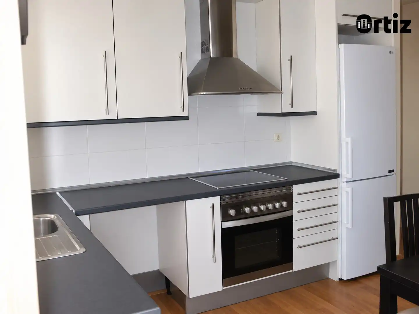 Kitchen of Apartments for rent in Torrejón de Ardoz  with Heating, Storage room and Community pool