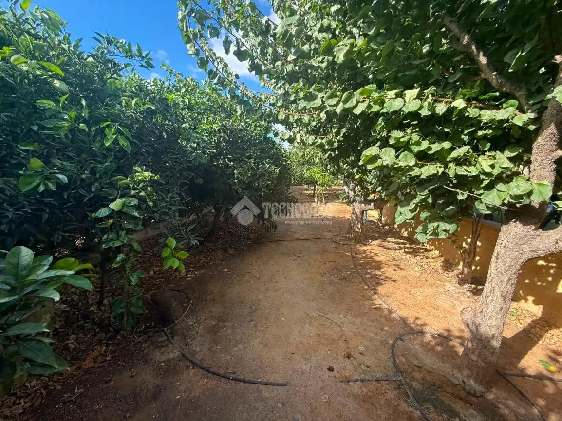 Finca rústica en venta en Paradas con Aire acondicionado