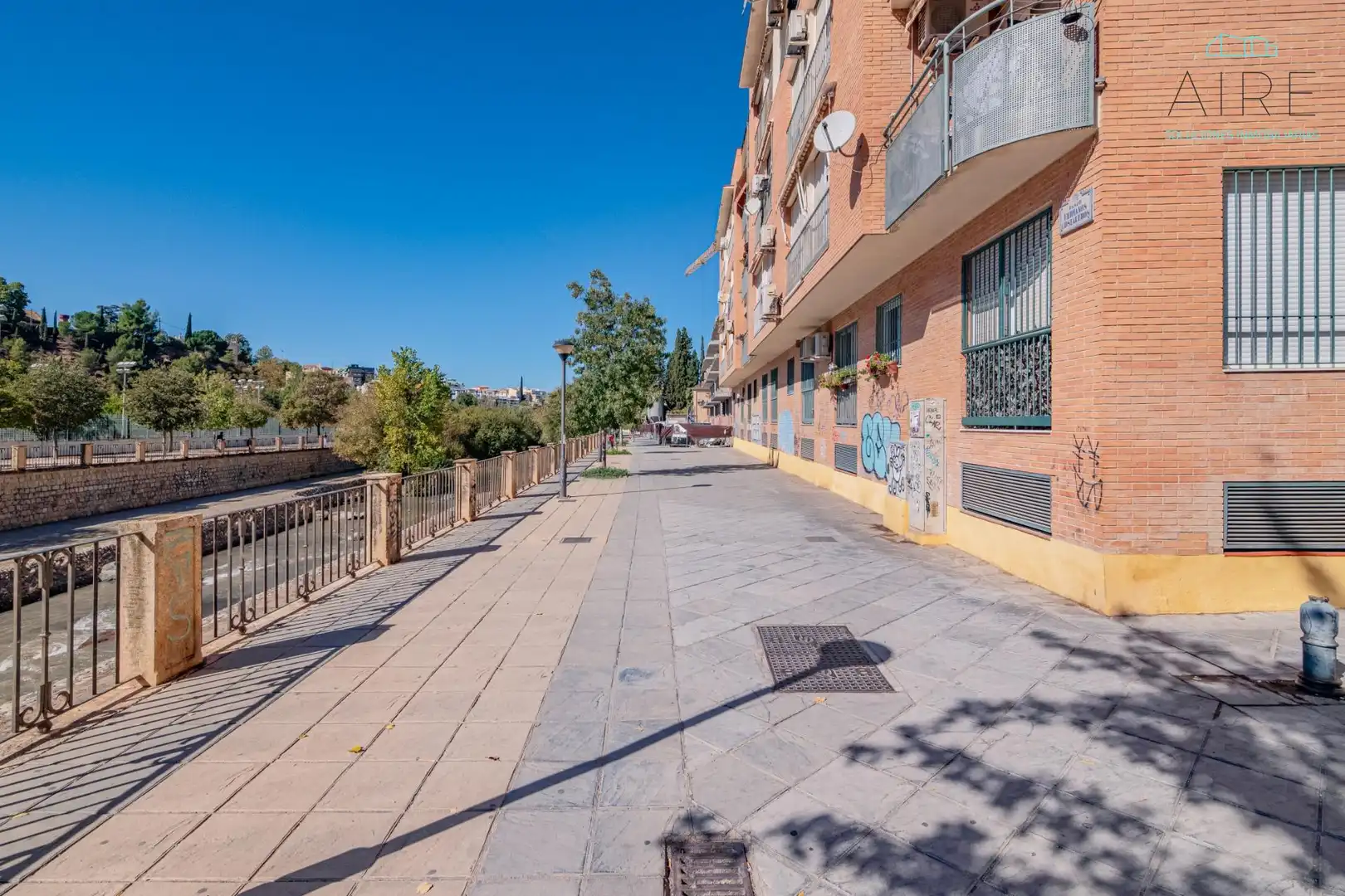 Vista exterior de Ático en venta en Granada con Terraza