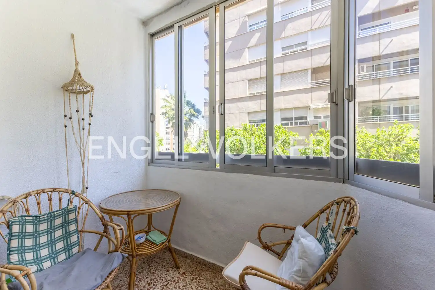 Vista exterior de Piso de alquiler en Valencia con Aire acondicionado, Calefacción y Terraza