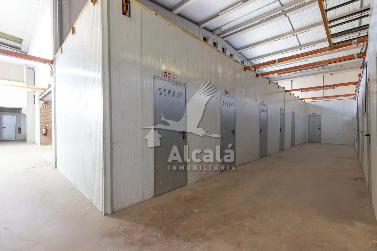 Nave industrial en venta en Alcalá de Henares