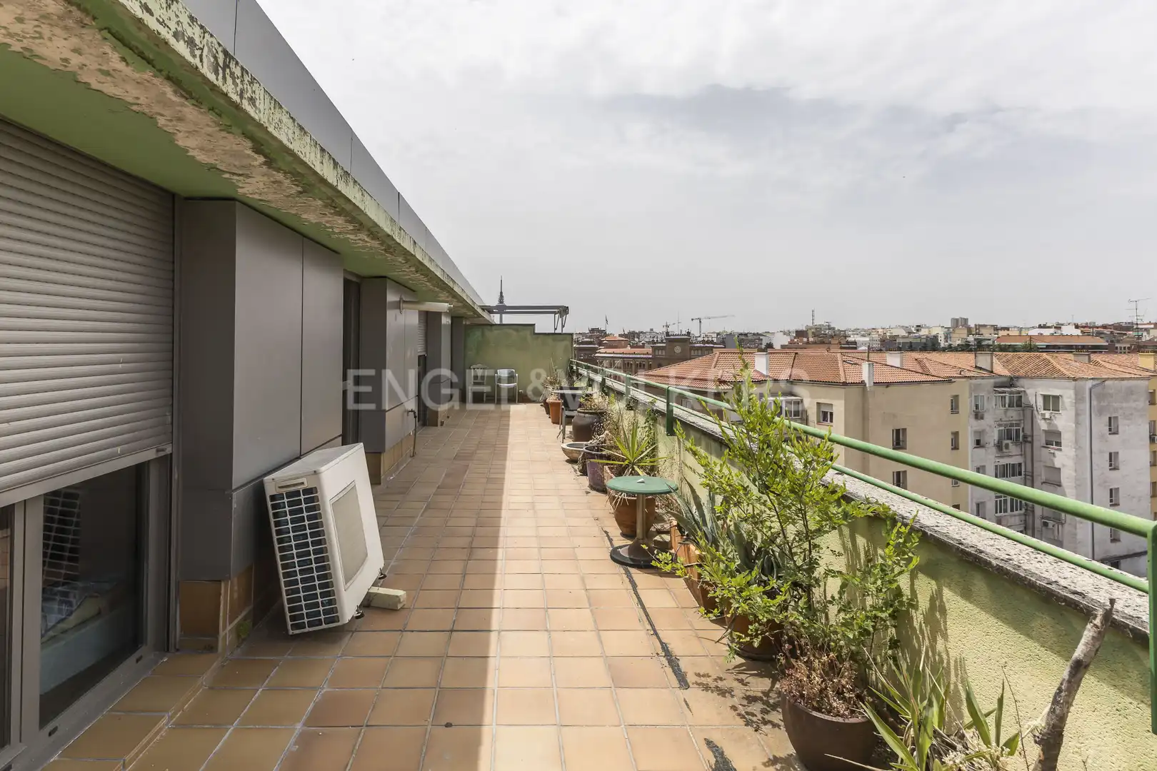 Terraza de Ático en venta en Madrid con Calefacción y Terraza