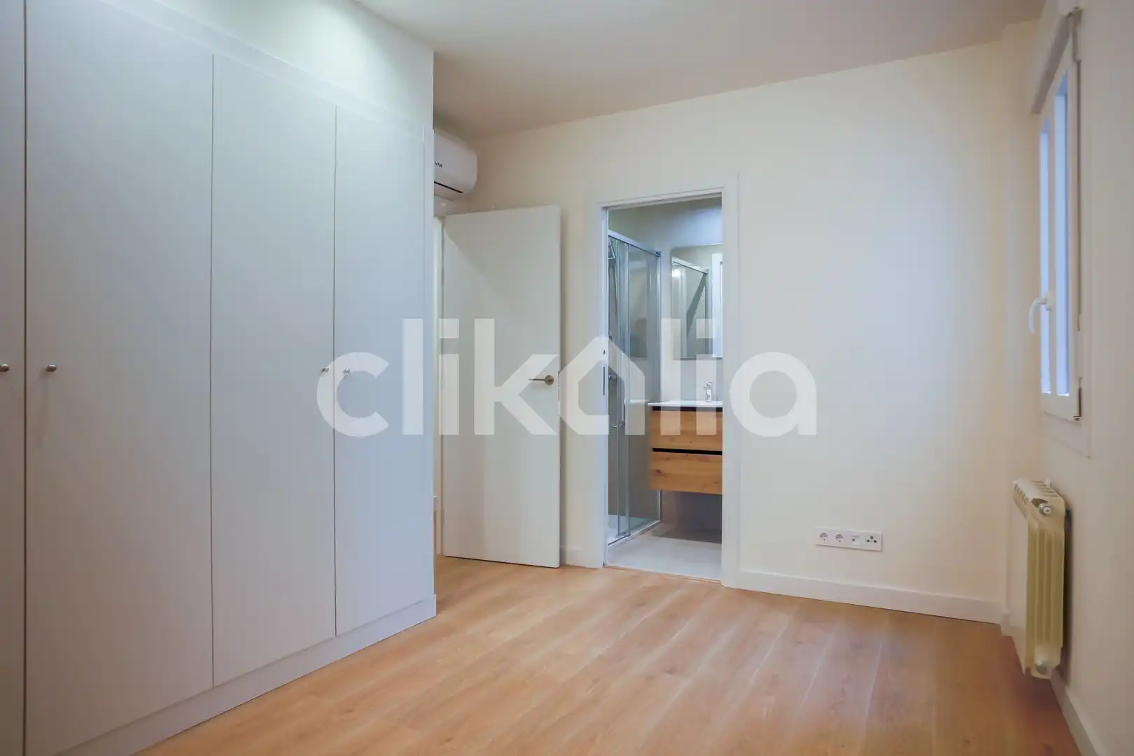 Habitación de Piso en venta en Madrid con Aire acondicionado y Calefacción