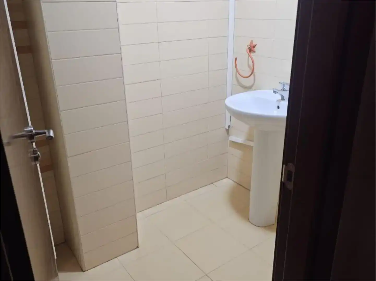 Bany de Pis en venda en Marchamalo amb Aire condicionat i Balcó