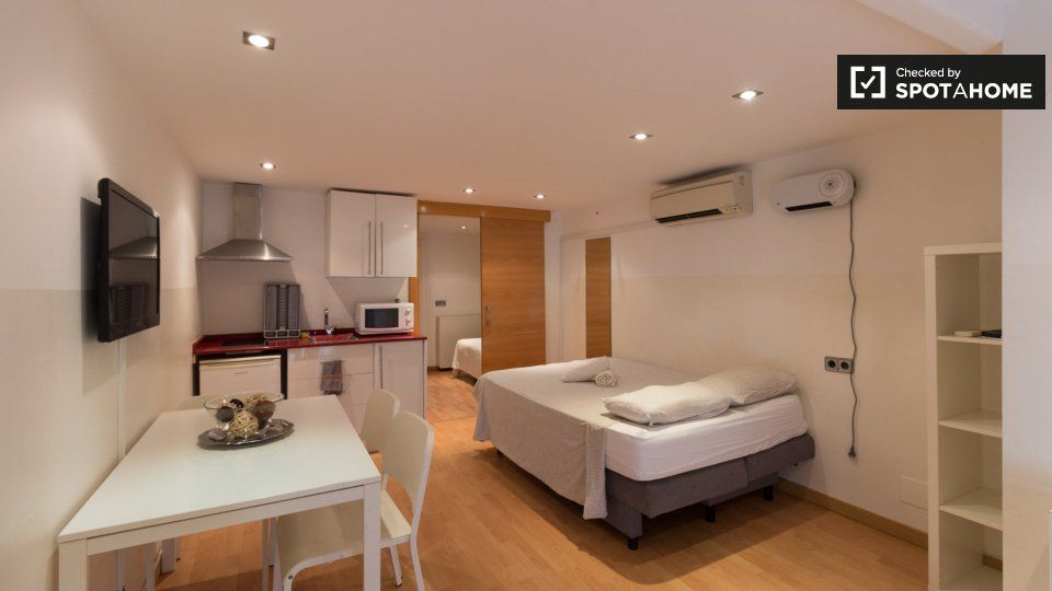 Pis de lloguer a El Poble Sec - Parc de Montjuïc