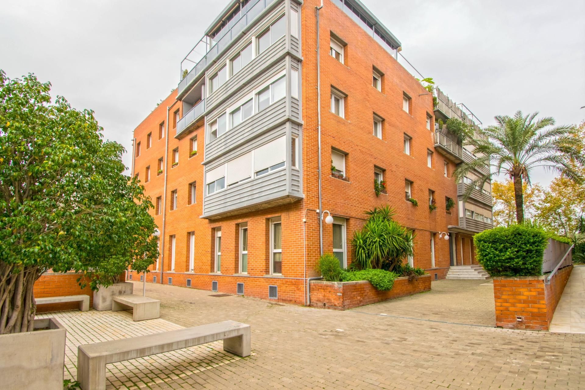 Exterior view of Flat for sale in  Sevilla Capital  with Air Conditioner, Heating and Private garden