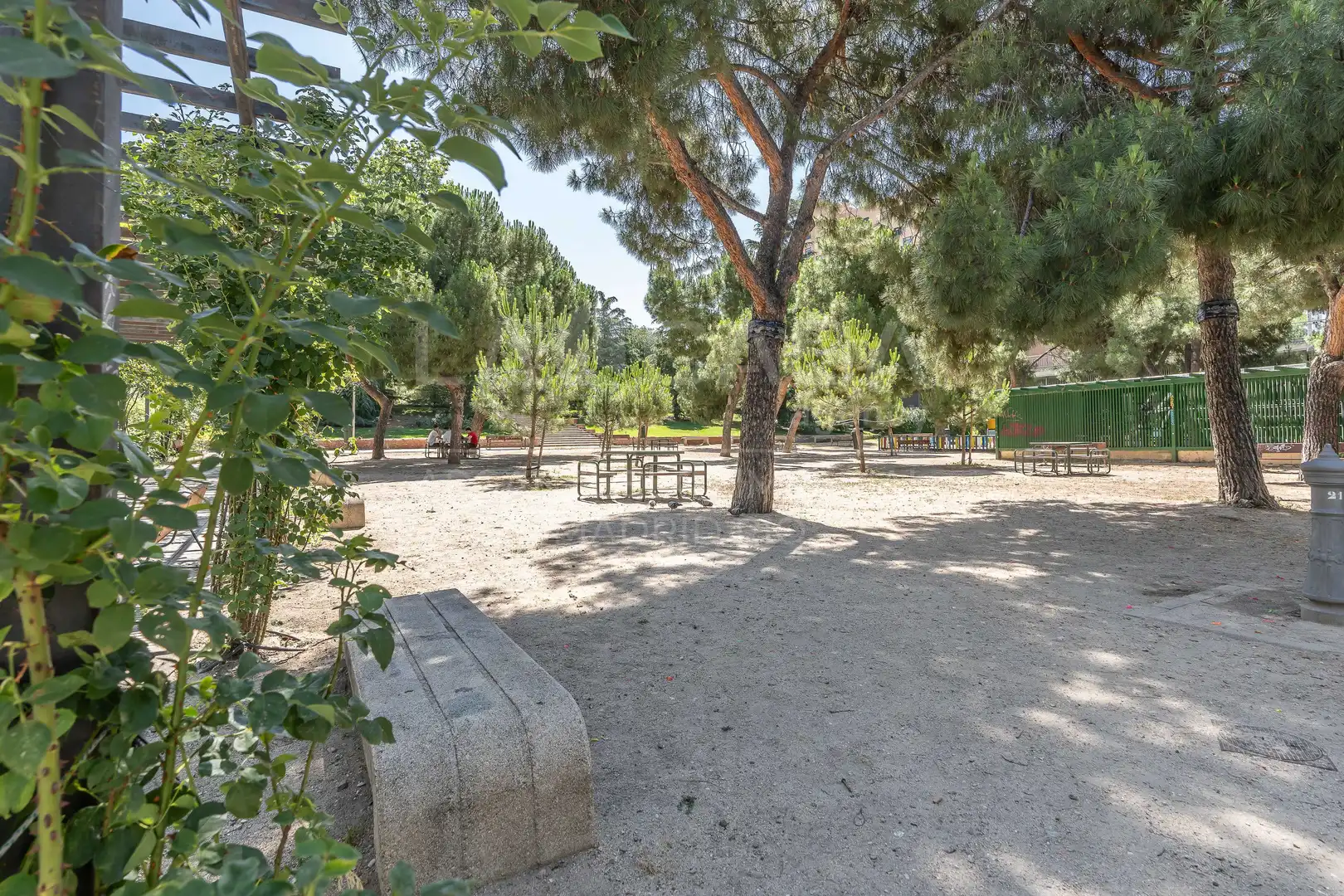 Jardín de Piso en venta en Madrid con Calefacción y Trastero