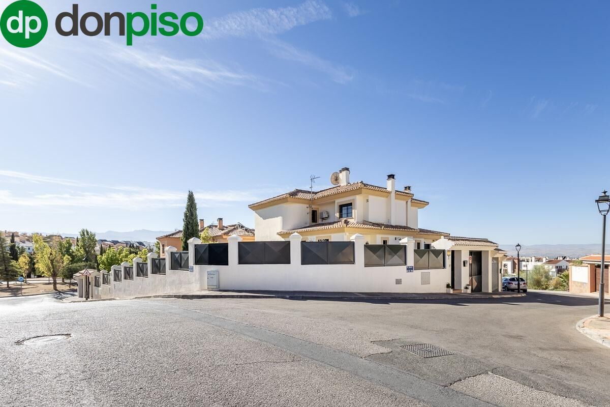 House or chalet for sale in Calle Mar del Coral, 24