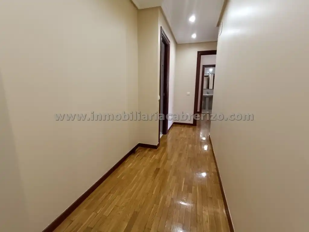 Apartamento en venta en Lardero con Calefacción, Parquet y Terraza