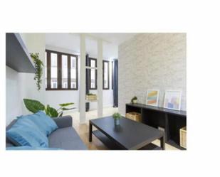 Living room of Apartment to rent in  Madrid Capital  with Air Conditioner, Furnished and Oven