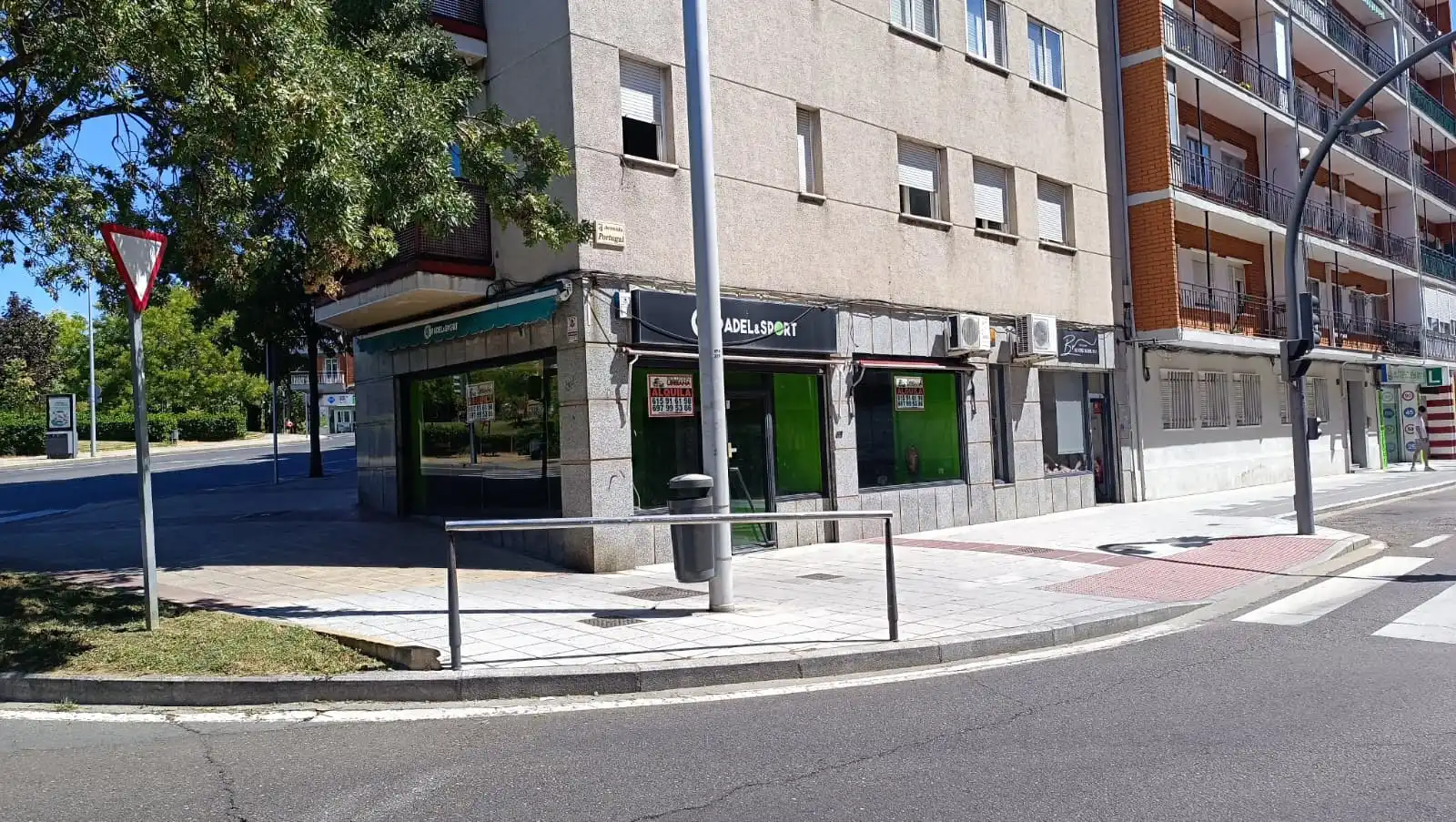 Geschaftsraum zur Miete in Salamanca mit Klimaanlage und Heizung