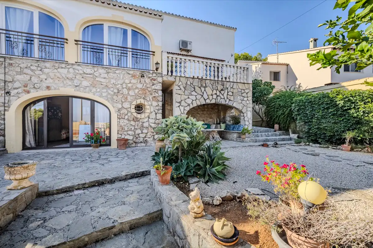 Detached house with pool for sale in El Montgó, imagen 13