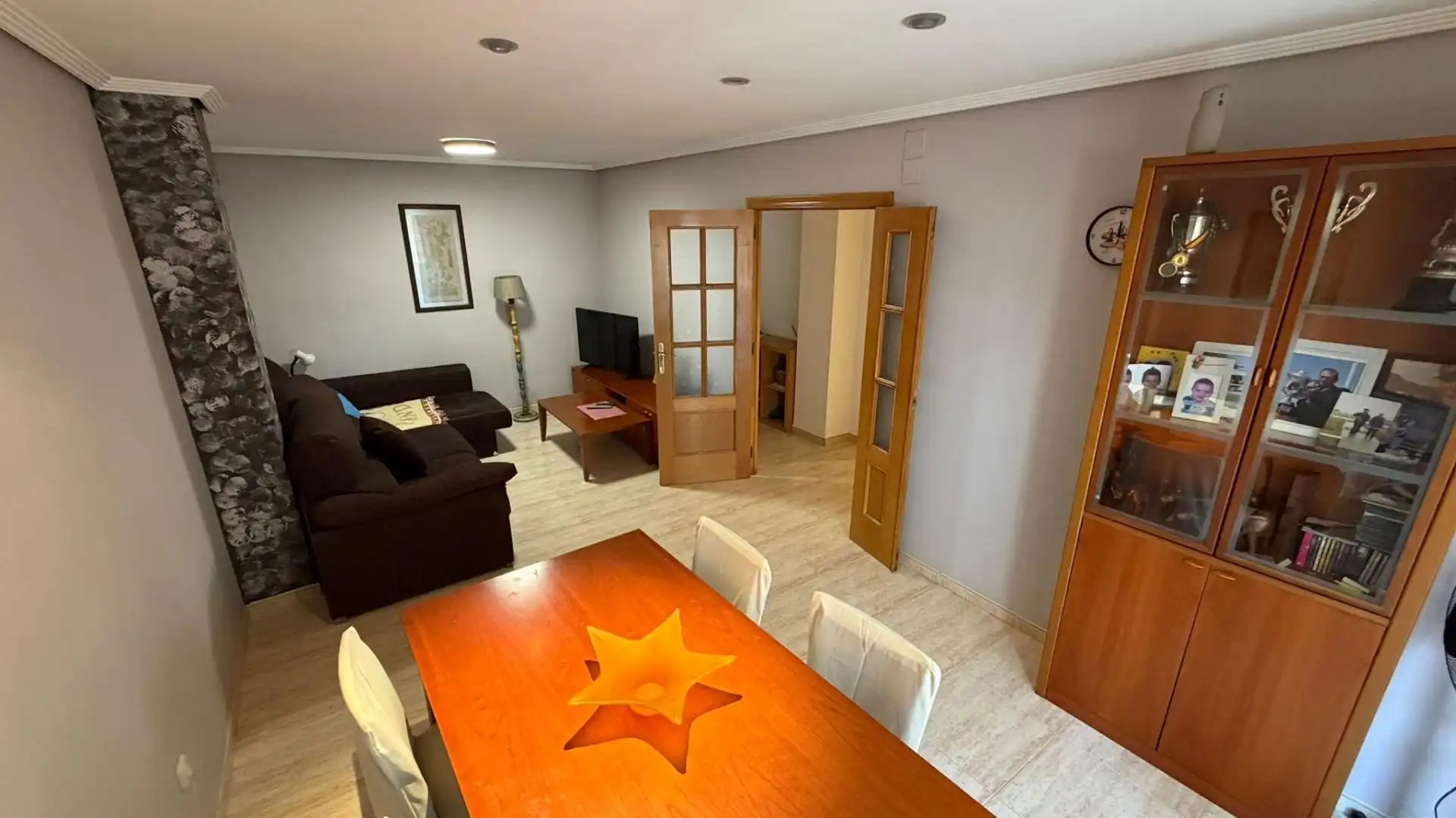 Sala de estar de Apartamento en venta en Castellón de la Plana / Castelló de la Plana con Terraza, Trastero y Amueblado
