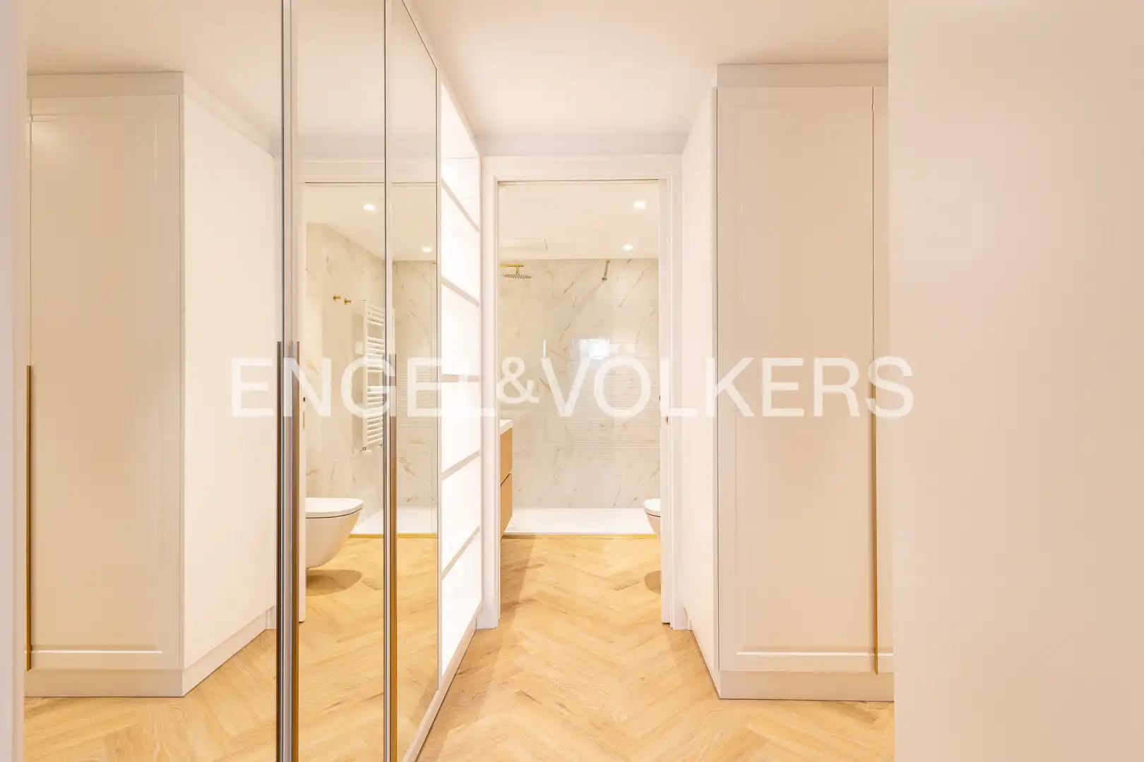 Schlafzimmer von Wohnung zum Verkauf in Madrid mit Klimaanlage, Heizung und Möbliert