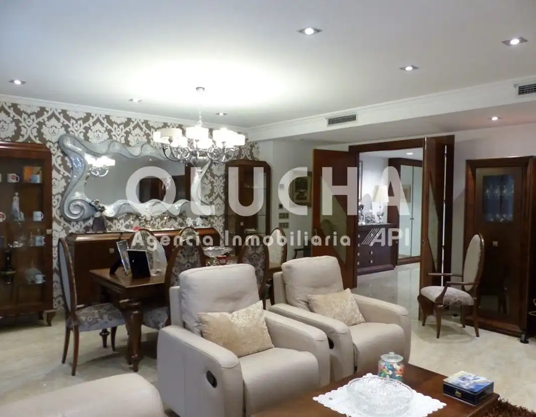 Casa en venta en Centro, 5 dormitorios., imatge 5