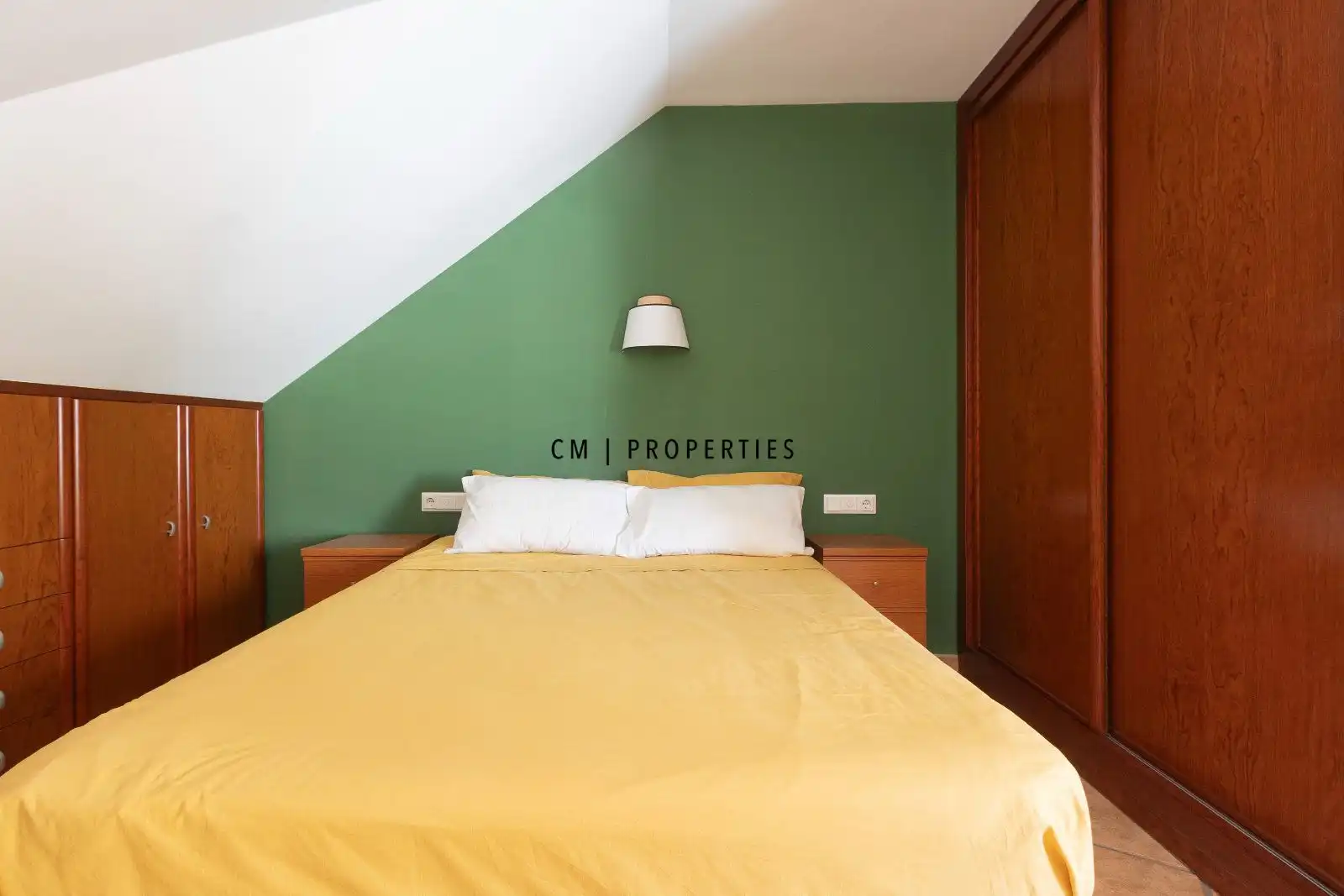 Habitación de Ático de alquiler en Faura con Aire acondicionado, Calefacción y Terraza