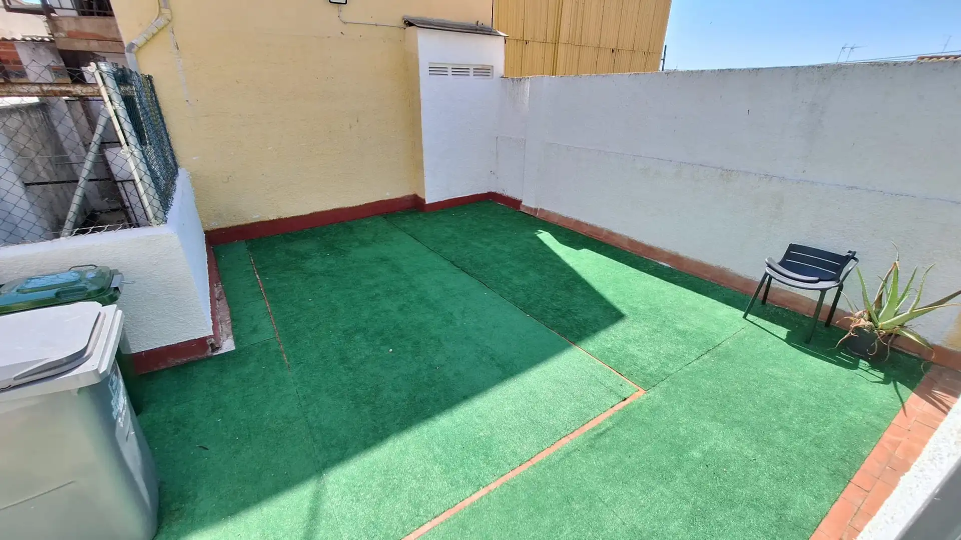 Terraza de Local de alquiler en Sant Jaume dels Domenys