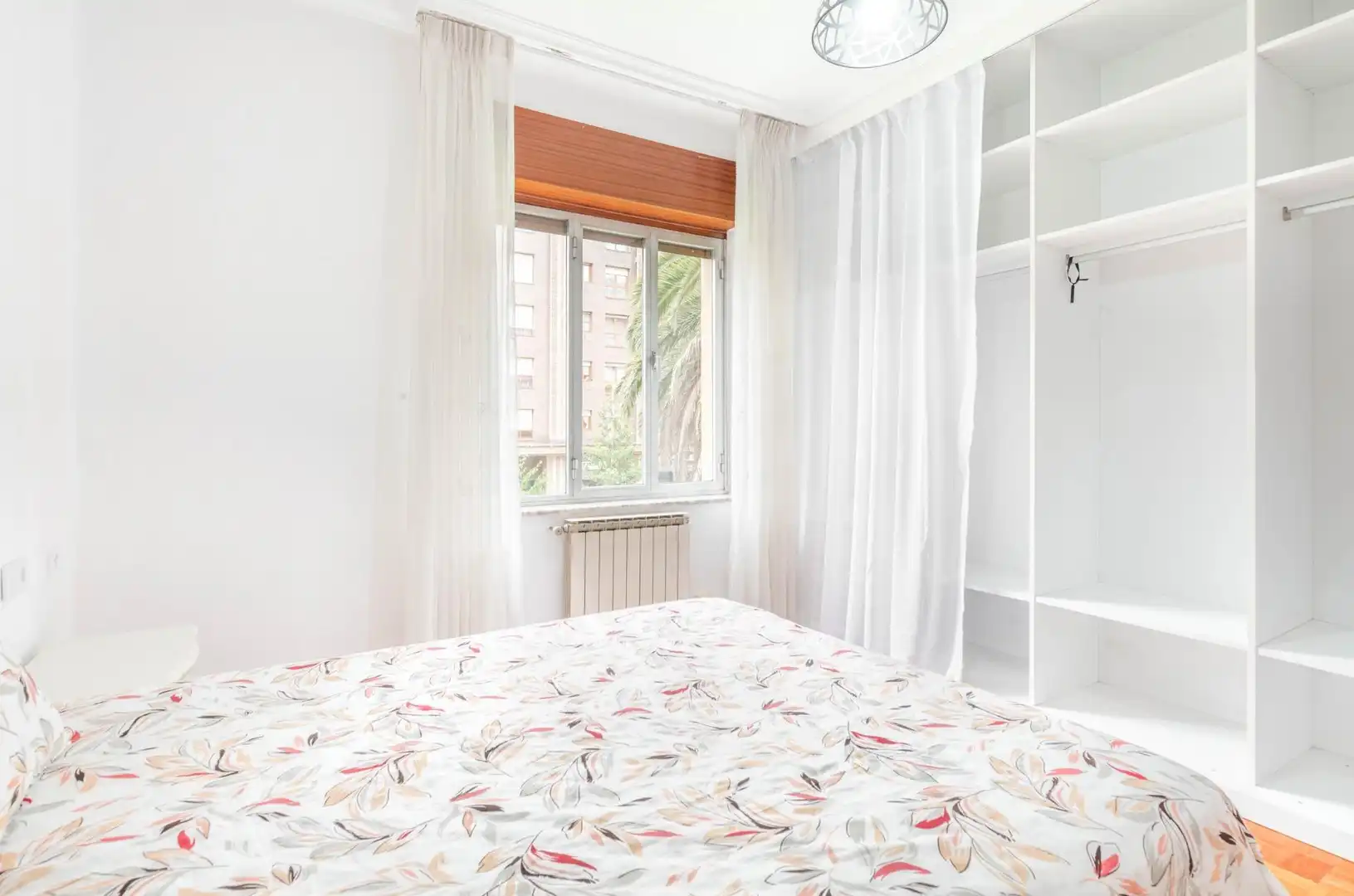 Flat for rent in Calle RAMON PEREZ DE AYALA, 52, San Pedro - Siana