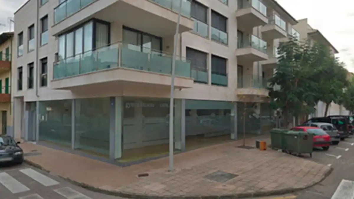 Business premises for sale in Carrer del Llevant, imagen 3