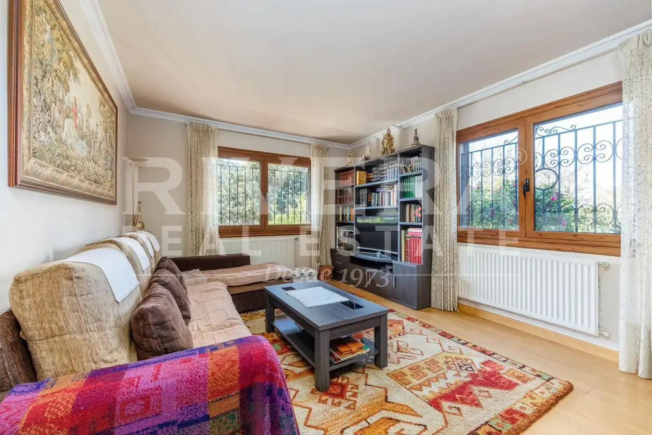 Wohnzimmer von Haus oder Chalet zum Verkauf in Nigrán mit Heizung, Terrasse und Abstellraum