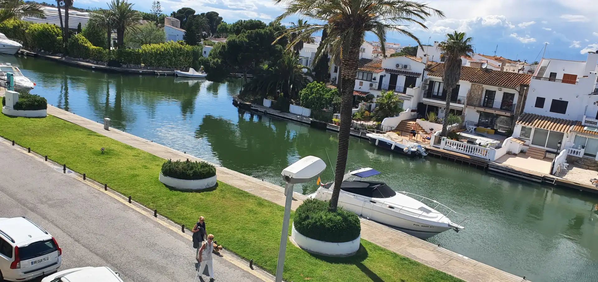 Exterior view of Apartments for sale in Empuriabrava  with Air Conditioner, Terrace and Furnished