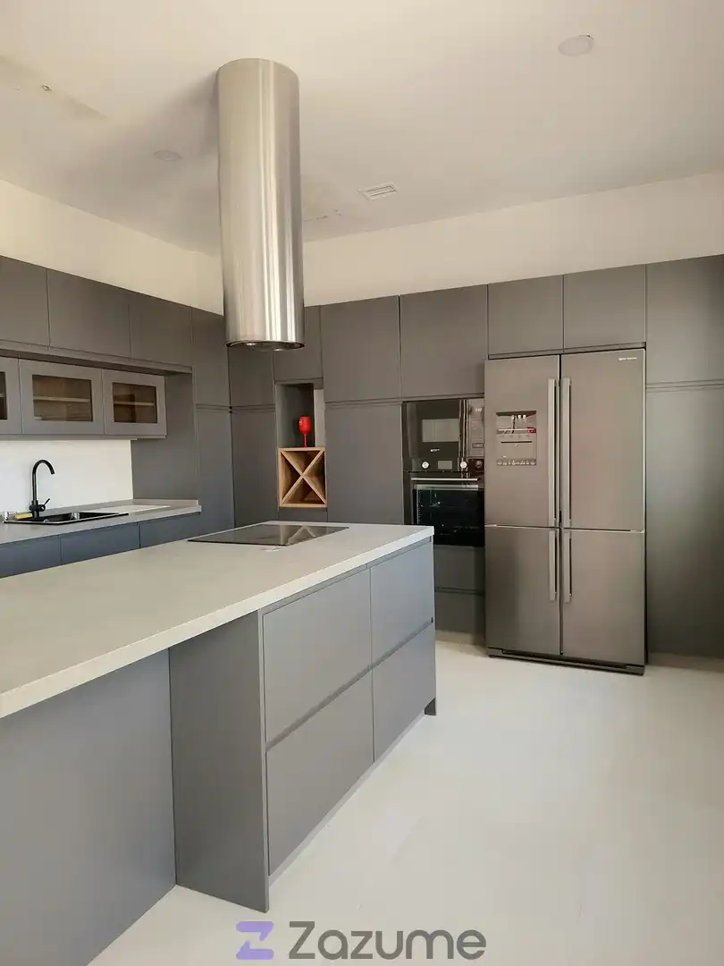 Cuina de Casa o xalet de lloguer en Espartinas amb Moblat, Forn i Rentadora